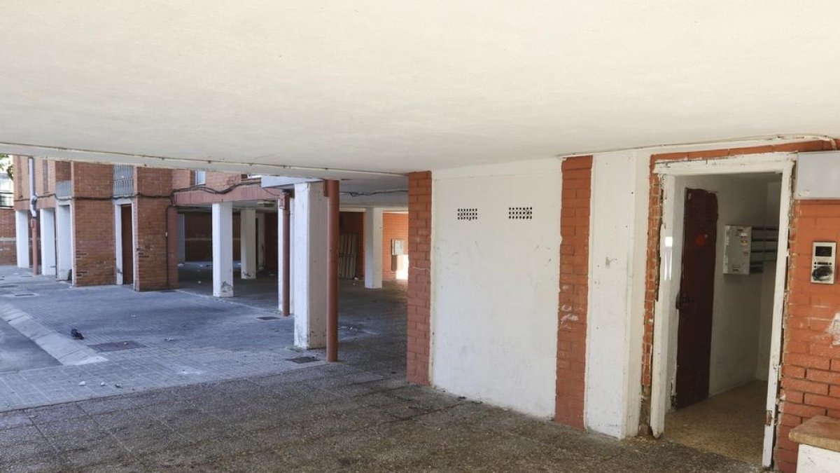 L'Agència de l'Habitatge té oberts 26 expedients per ocupes a Mas Pellicer