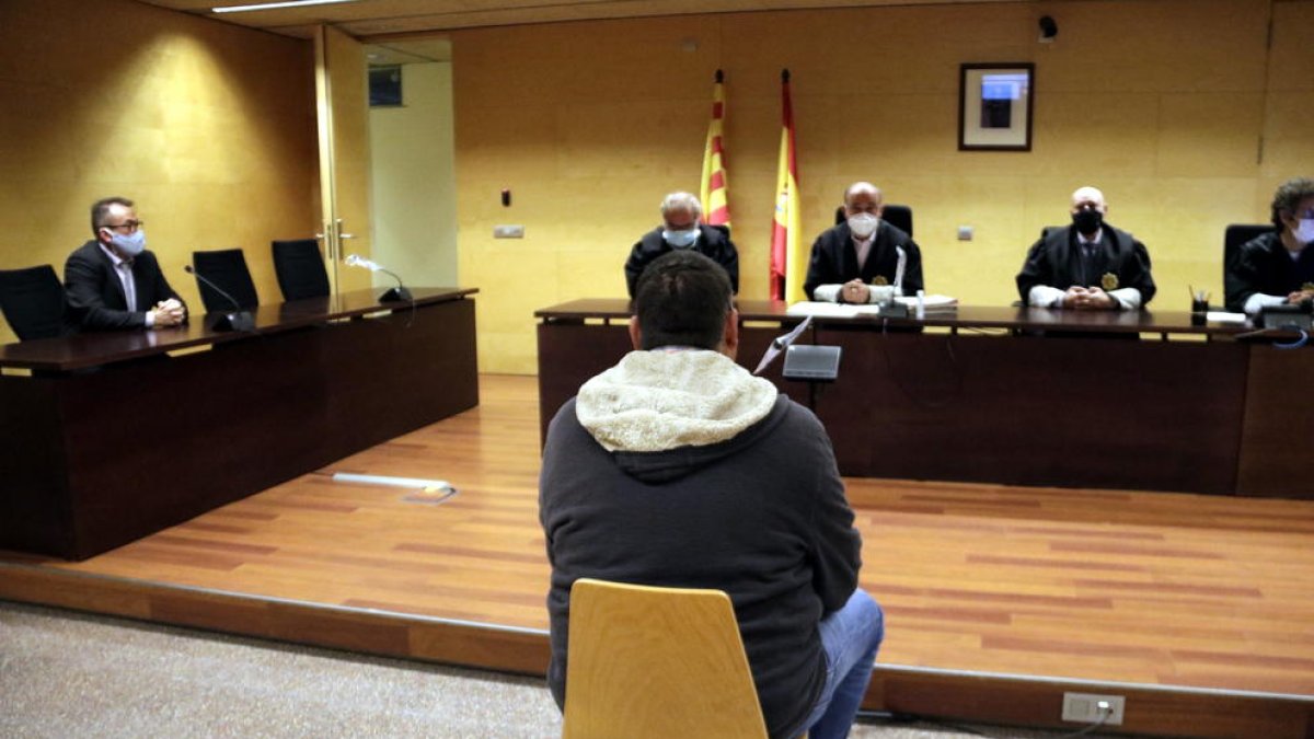 Condemnat un veí de Puigcerdà per abusar sexualment de la neboda de 10 anys