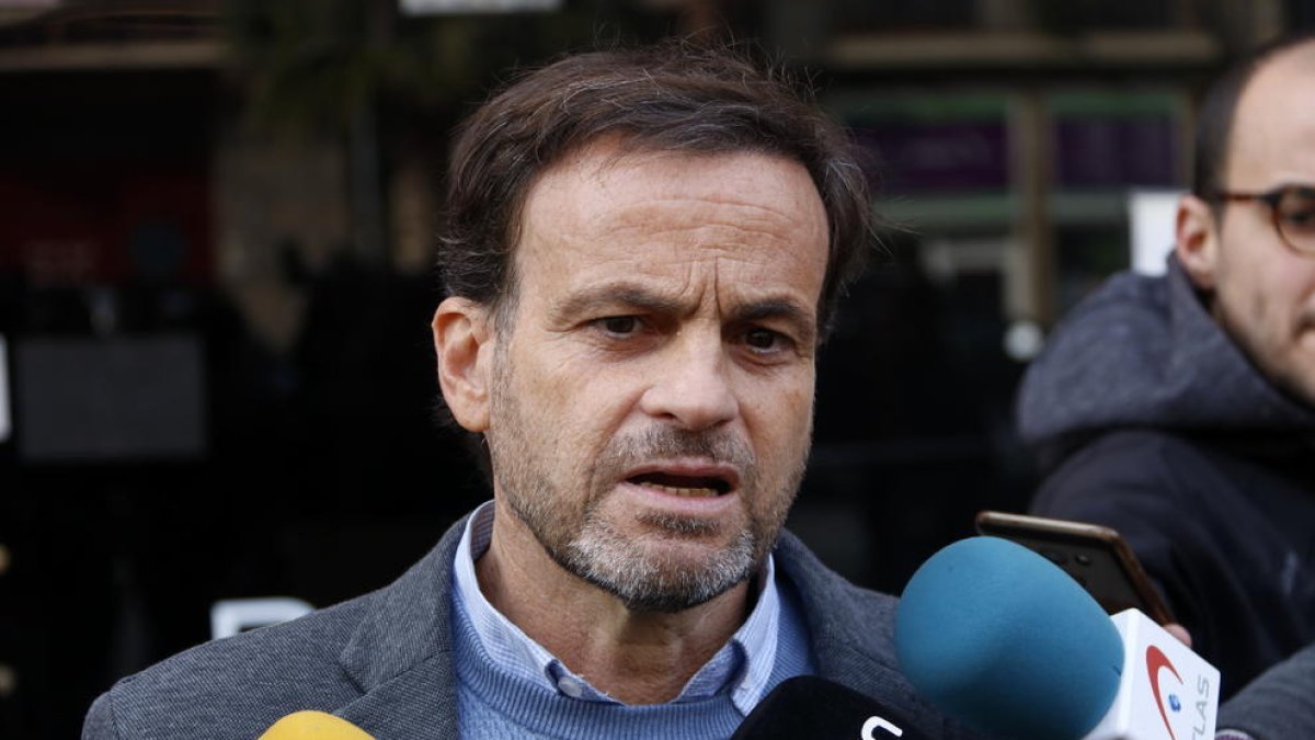 Asens cree que el gobierno español se «precipitó» con el anuncio sobre los niños