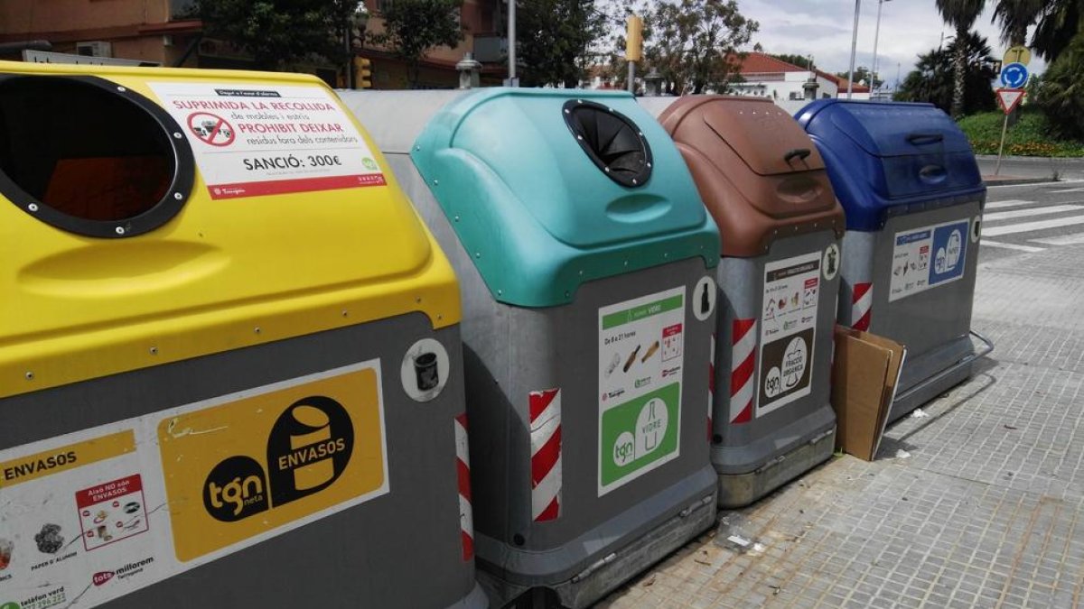 Els tarragonins deixen una tona de voluminosos cada dia tot i estar prohibit