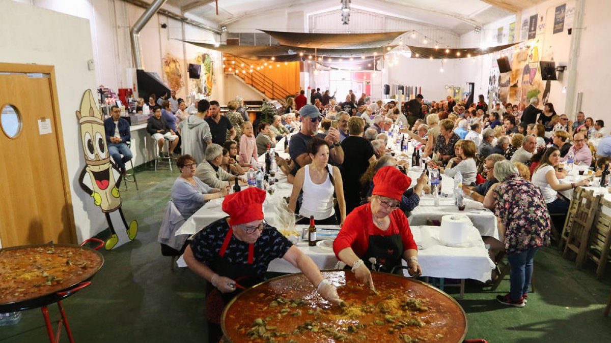 Los barrios empiezan a anular fiestas de verano y miran a en septiembre o en octubre