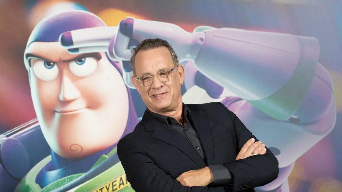 Tom Hanks envía carta a niño australiano asediado para llamarse Corona