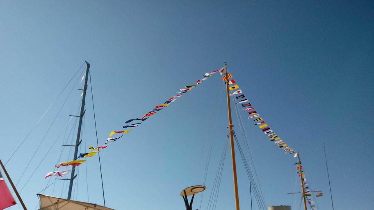 El vaixell Nahlin celebra avui el seu 90 aniversari, atracat al Moll de Costa