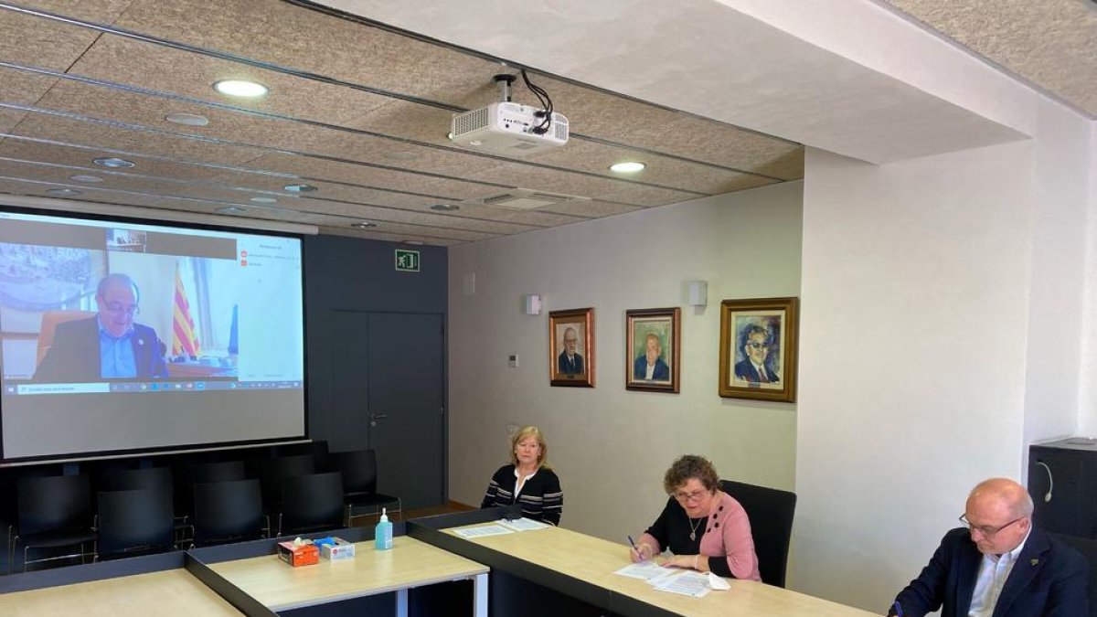 La Canonja signa un conveni amb IQOXE per col·laborar amb Càritas