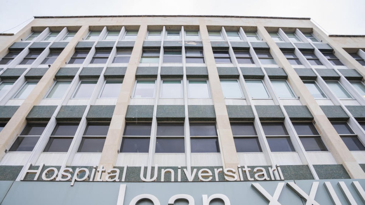 Divuit altes noves i cinc morts per coronavirus a Tarragona