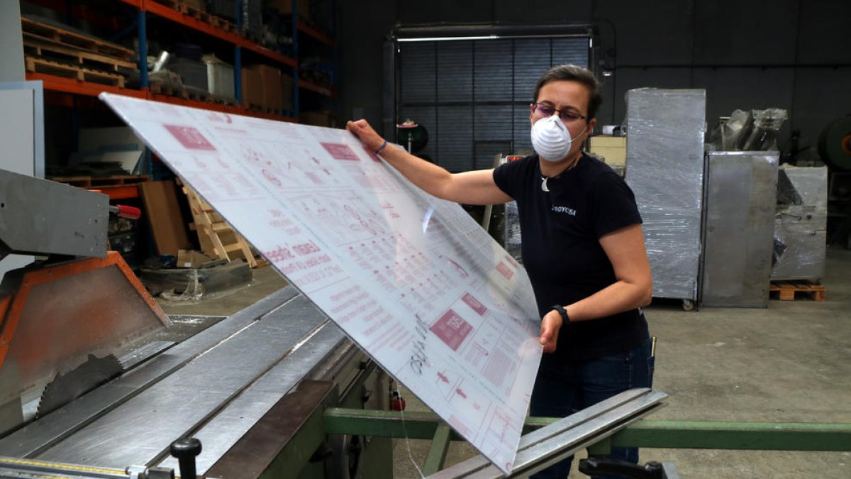 Se dispara la demanda de mamparas: lista de espera y proveedores casi sin stock