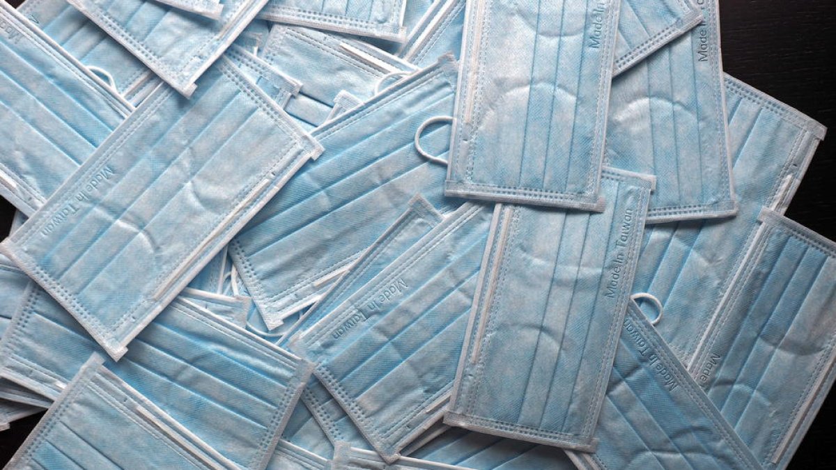 El IVA sólo se rebaja a las mascarillas quirúrgicas