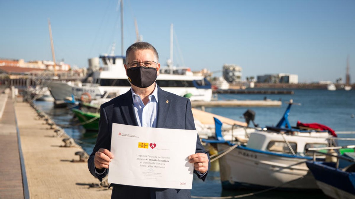 El Serrallo, Cambrils y l'Ampolla reciben el distintivo de Barrio Marinero de Cataluña