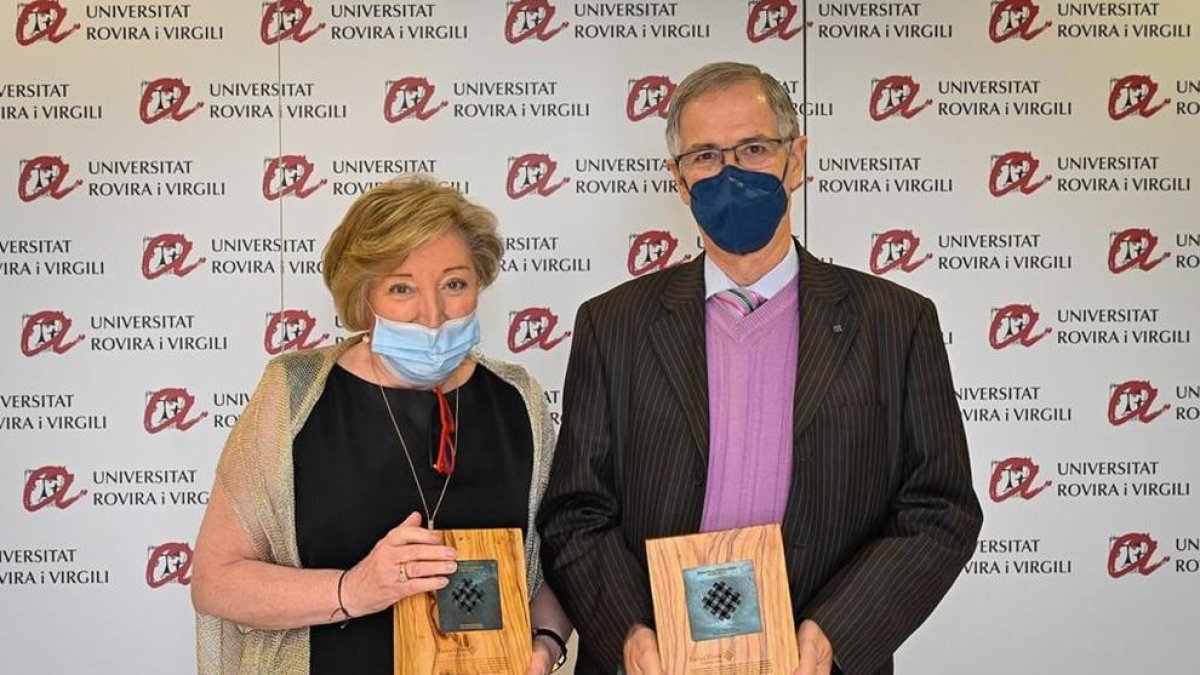 Los doctores Anna Lluch y Joan Viñas, medallas de Honor de la Red Vivas de Universidades