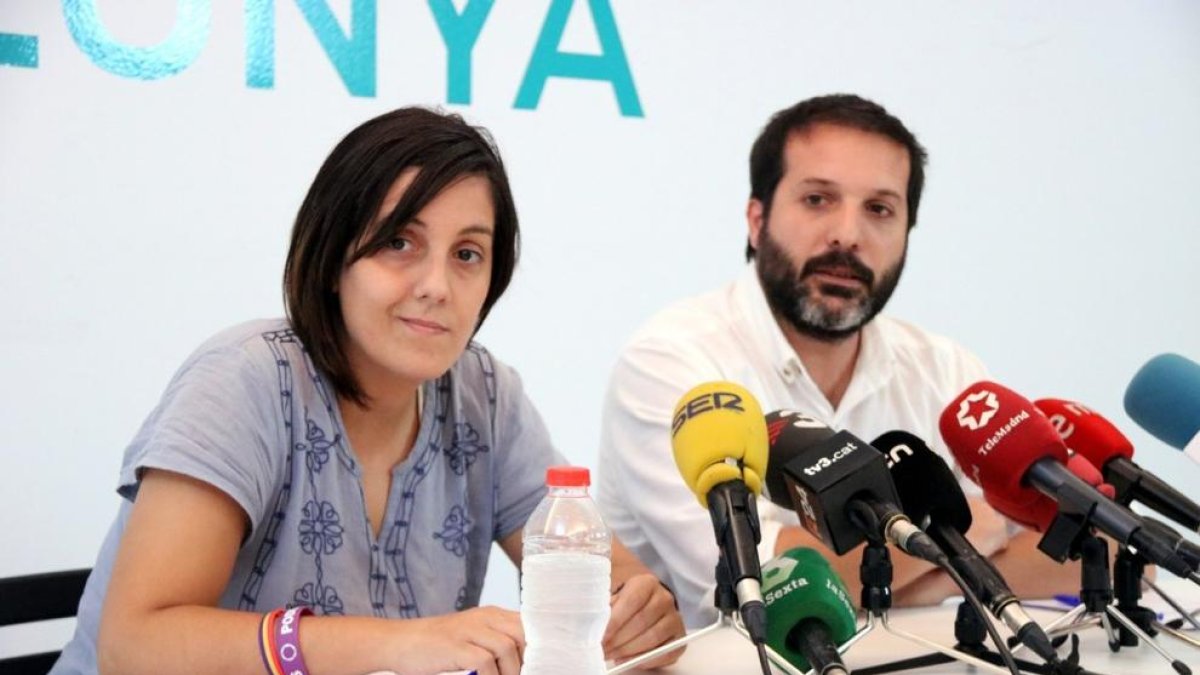 Podem acusa al Gobierno de dar un «nuevo giro de guion por motivos partidistas» para poner en duda el 14-F