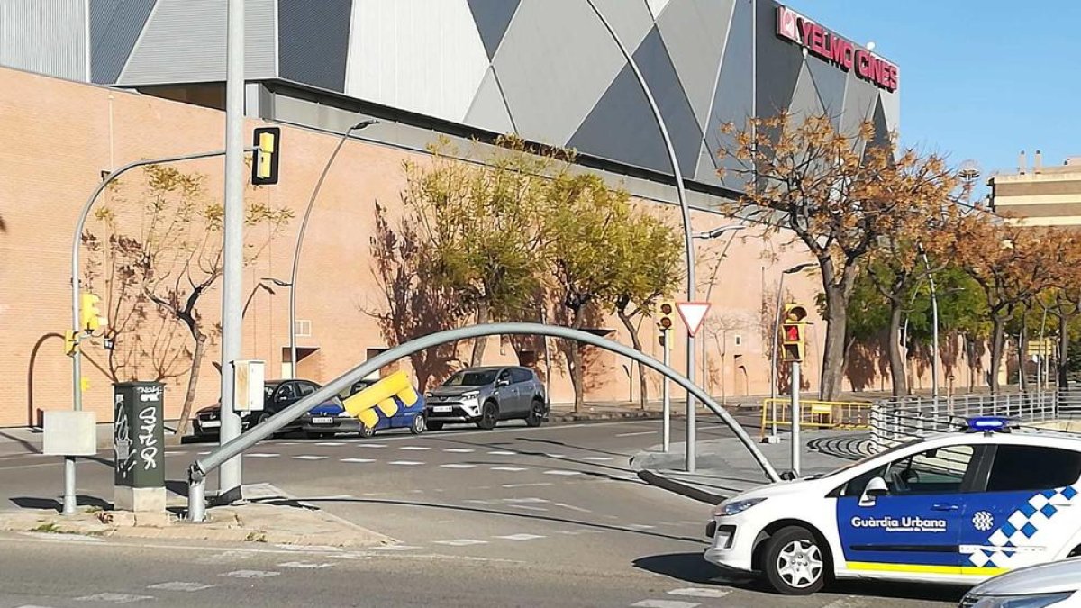 Els Bombers treballen en quatre incendis de vegetació al Camp de Tarragona
