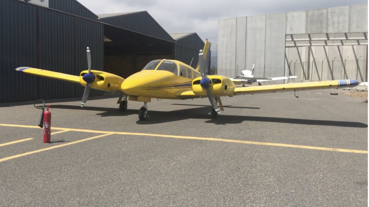 Se reanudan las tareas para emerger el cuerpo del mosso siniestrado en la avioneta