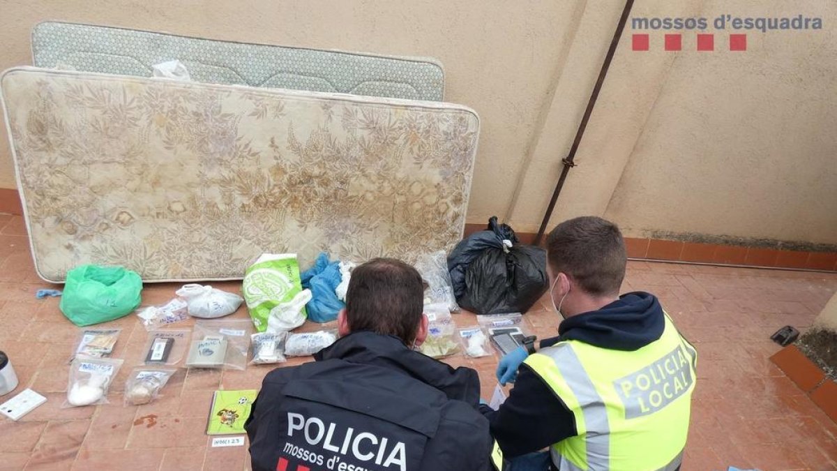Desarticulado un punto de venta de droga en Tortosa en un piso del núcleo histórico