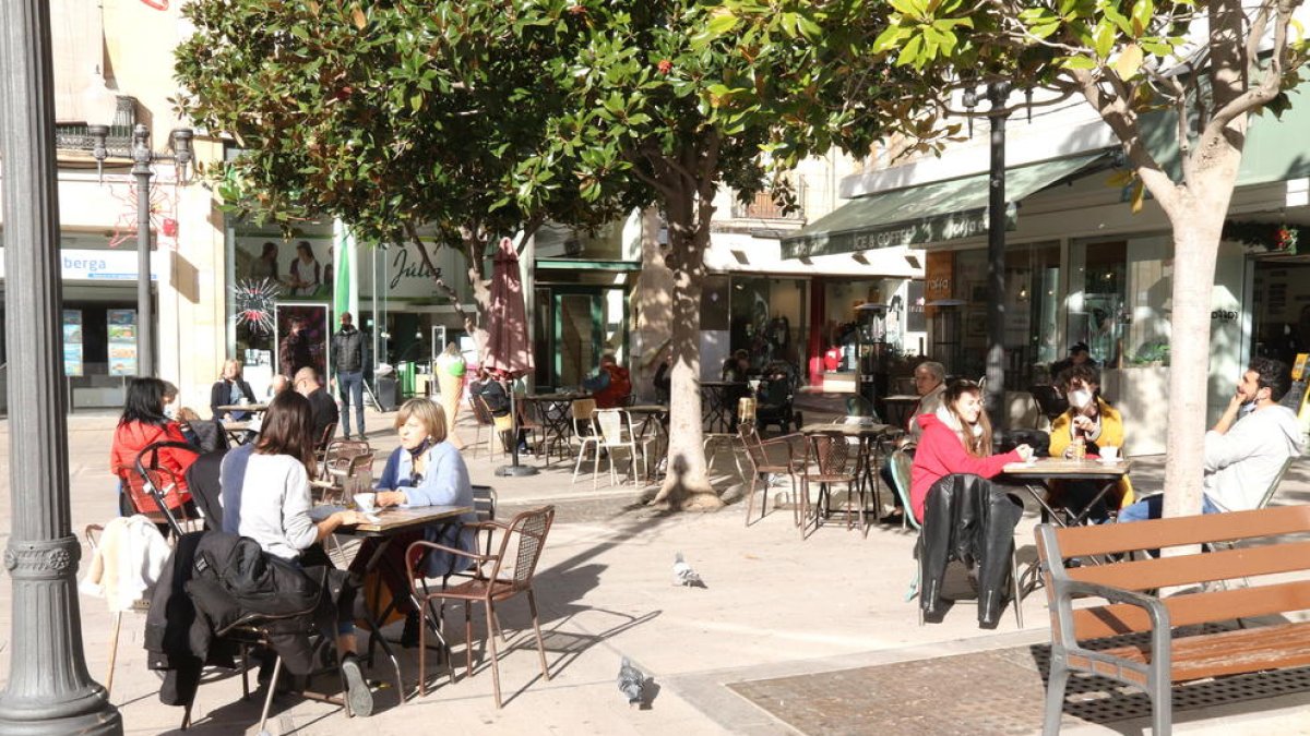 La reapertura de la restauración reanima las calles del centro de Tarragona