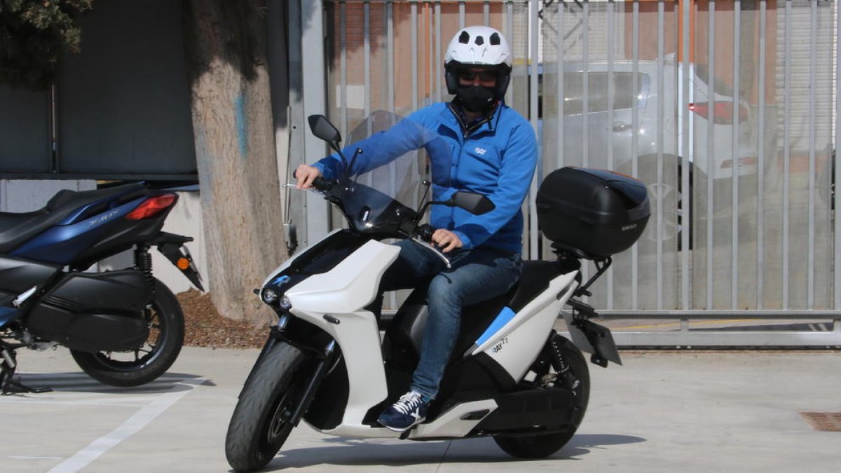 Arriba la moto elèctrica 'premium' 100% catalana