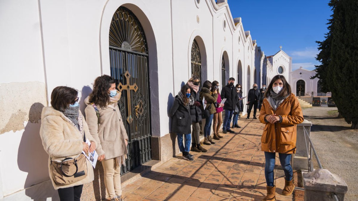 El cementerio, «un museo al aire libre» en las visitas por el 150.º aniversario