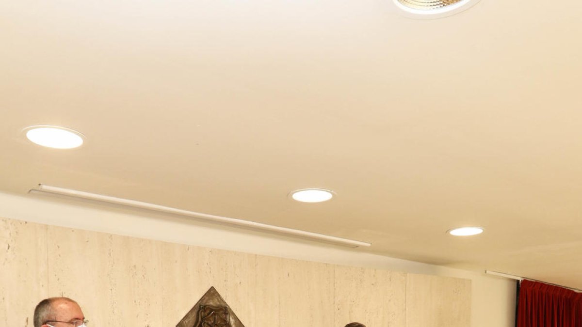 Los bares y gimnasios de Reus no pagarán tasas de terraza y basura|maleza durante 3 meses