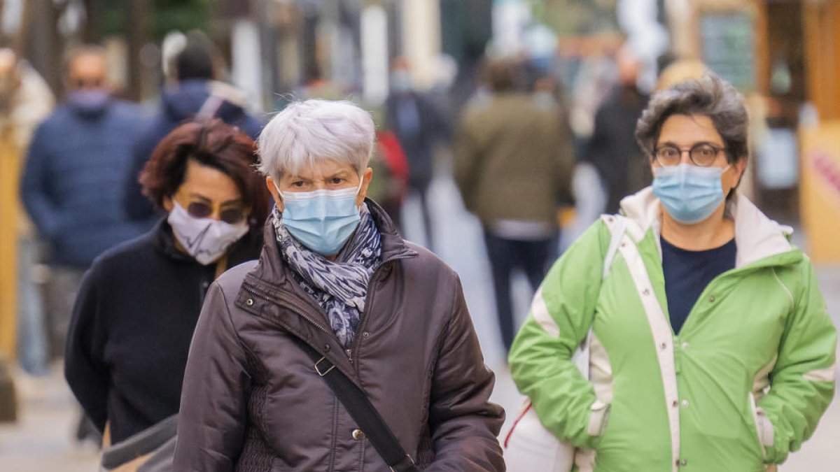 España supera las 70.000 muertes por covid desde el inicio de la pandemia después de registrar 446 más