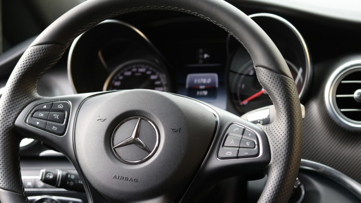 Troben coronavirus en recanvis d'automòbils de la fàbrica de la companyia alemanya Daimler a la Xina