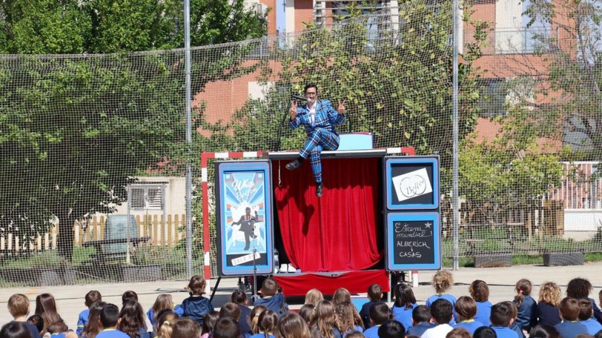 El Trapezi arriba a les escoles de Reus