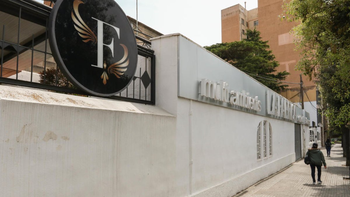 Discotecas y salas de baile de Reus se adaptan como bares y ofrecerán 'tardeo'