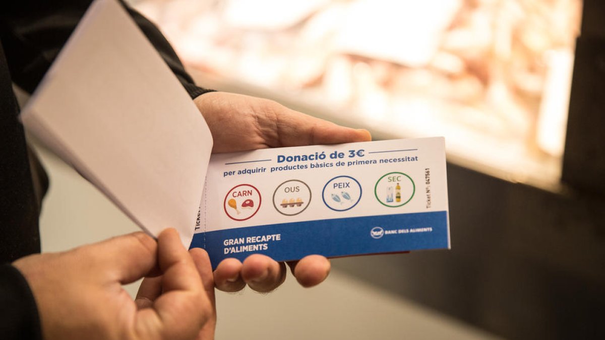 Els Mercats de Tarragona recullen més de 2.500 euros pel Gran Recapte