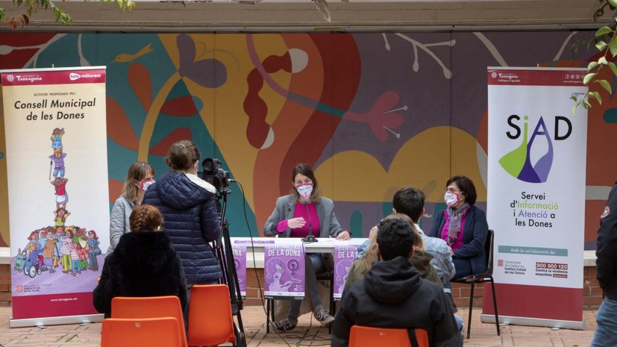 Tarragona vivirá uno 8M marcado por la pandemia con actividades presenciales y de otros en línea durante todo el mes