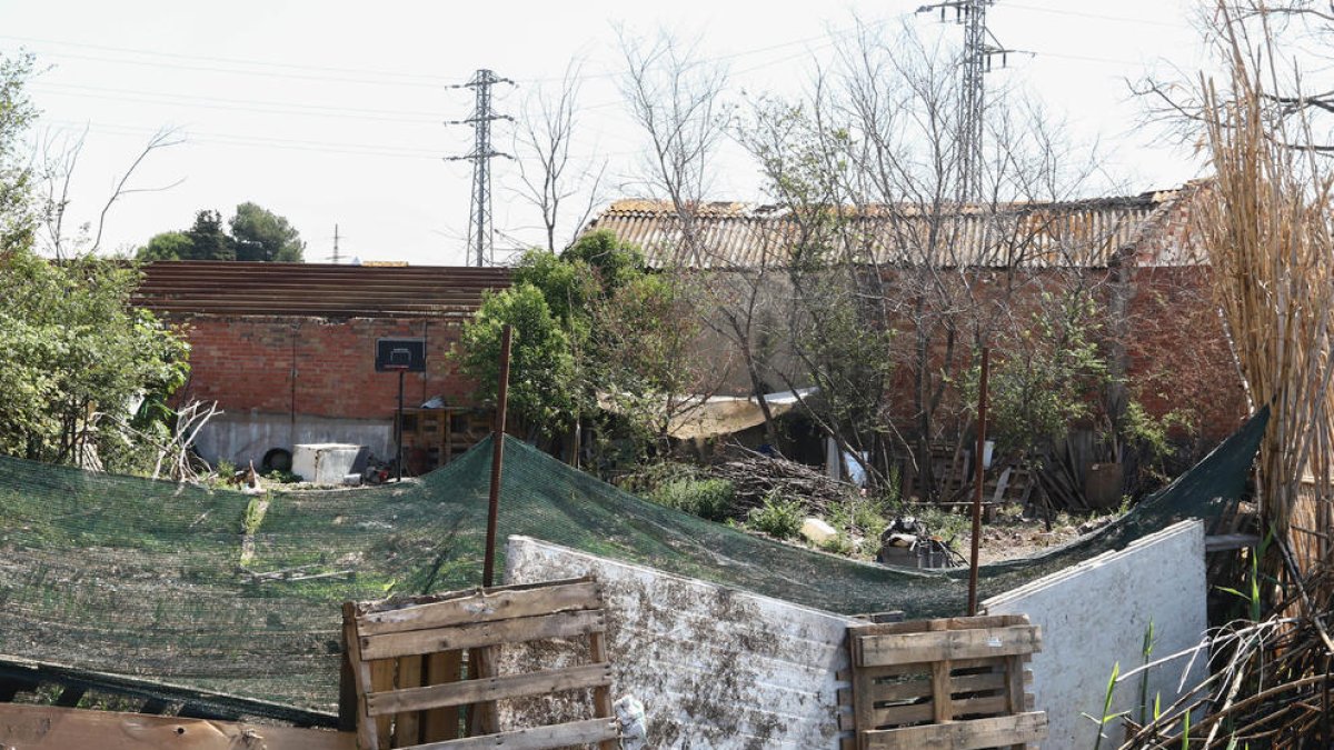 Preocupació veïnal davant l'augment de barraques davant Riu Clar i Icomar a Tarragona