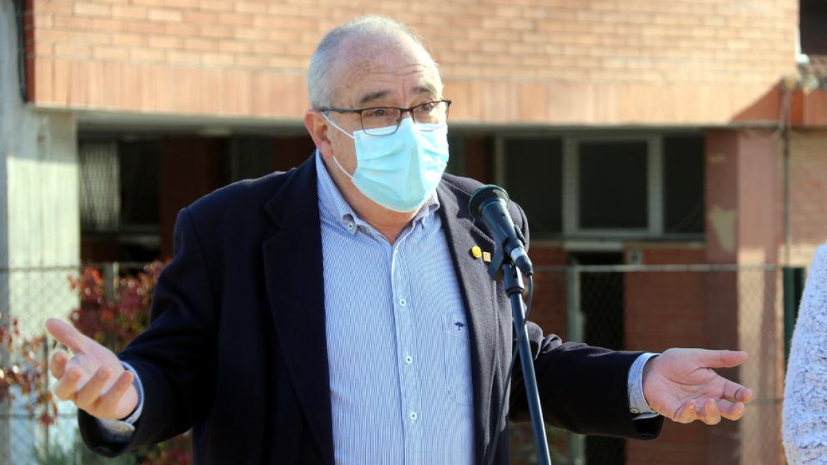 El consejero|conseller Bargalló, confinado por contacto estrecho con un positivo de covid-19