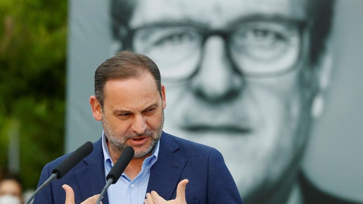 Ábalos asume el mal resultado del PSOE pero avisa de que no representa en España