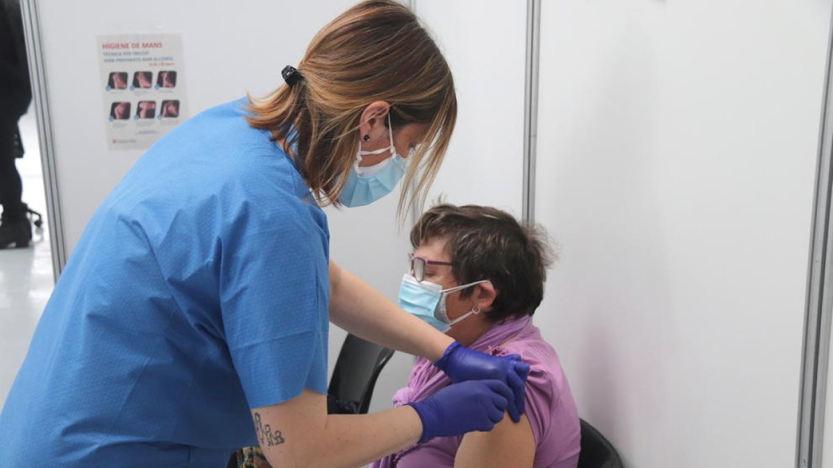 vacunación, Palau d'Esports Catalunya, Tarragona, Anilla Mediterránea, Campclar, coronavirus, covid-19, pandemia, virus, Salut