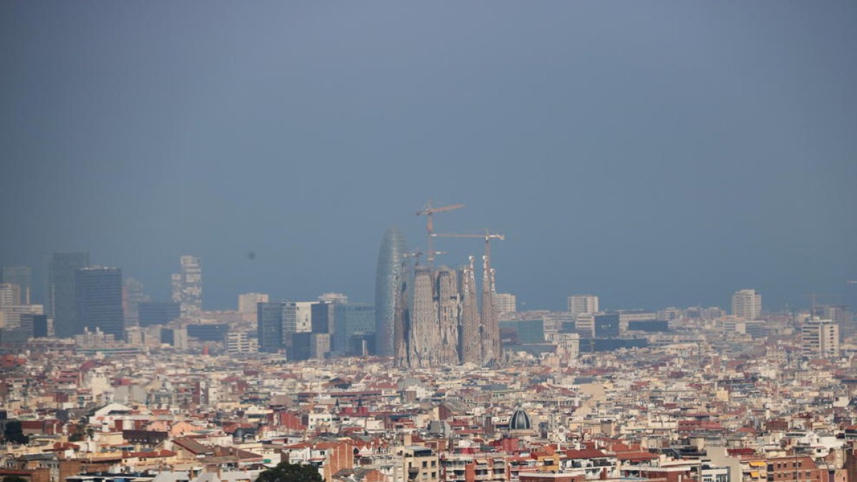 La Generalitat declara un nou episodi d'alta contaminació per partícules a tot Catalunya