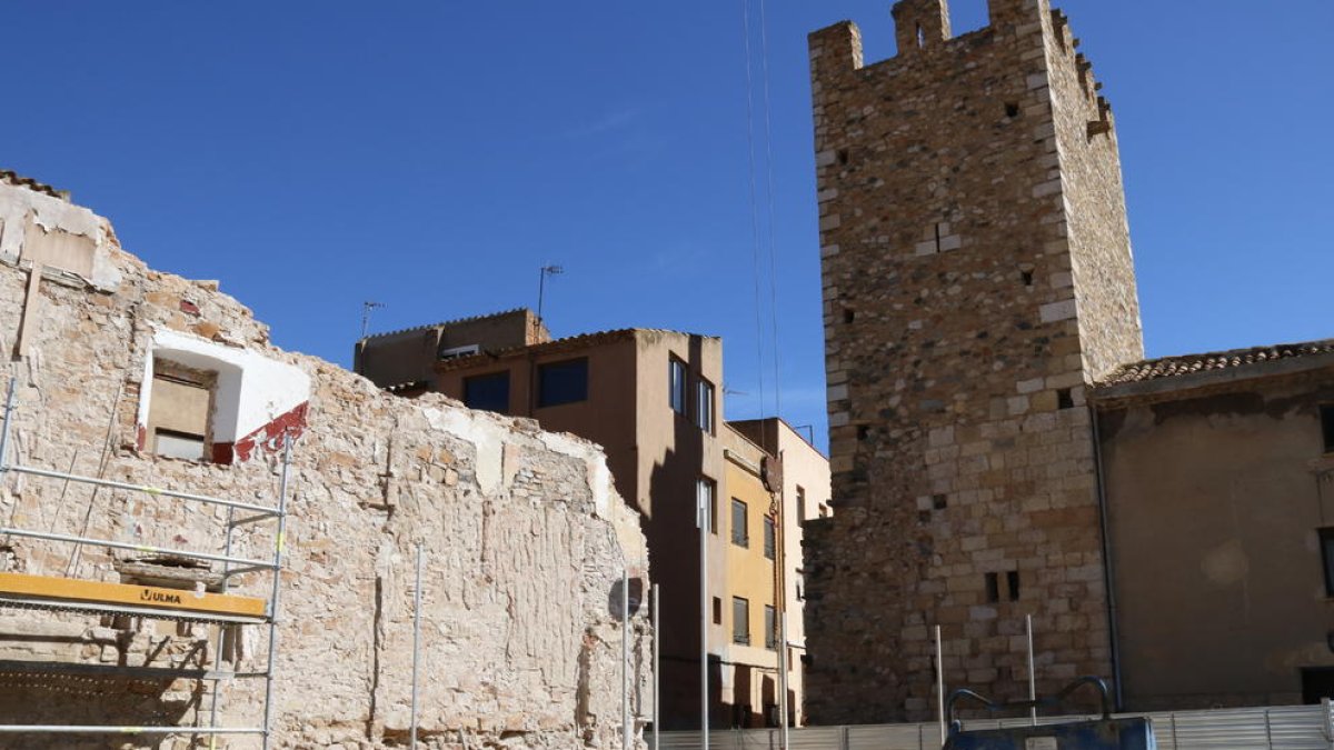 La Arqueològica Tarraconense niega «evidencias históricas y documentales» de una segunda torre en Montblanc