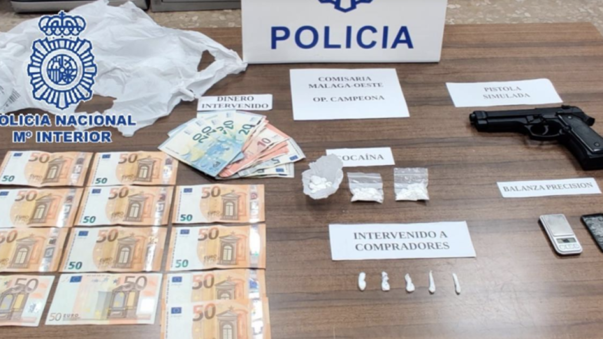 En la prisión una mujer que utilizaba a su hijo menor para vender cocaína en Málaga