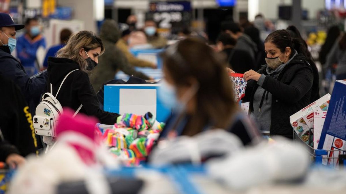 La pandemia supera los 60 millones de casos, con una mortalidad todavía muy alta