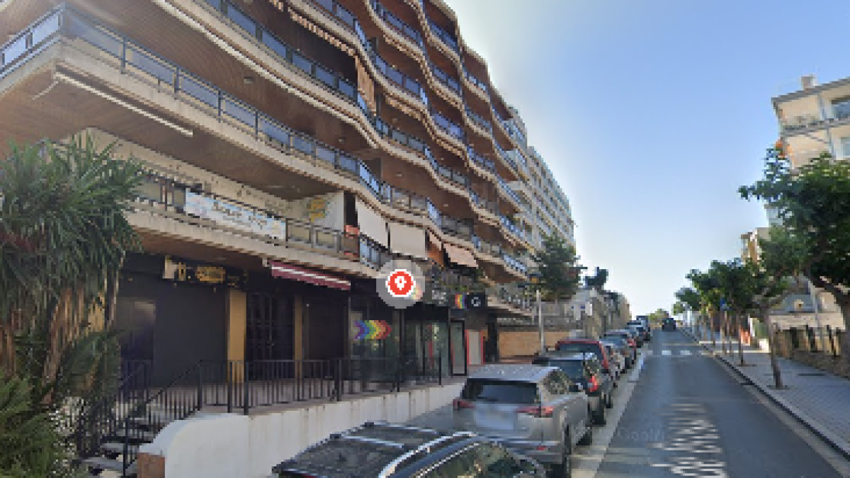 Crema una estació subtransformadora d'electricitat al carrer Brusel·les de Salou