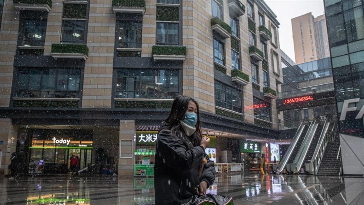 La china Sinopharm anuncia que una de sus vacunas tiene una eficacia del 79%