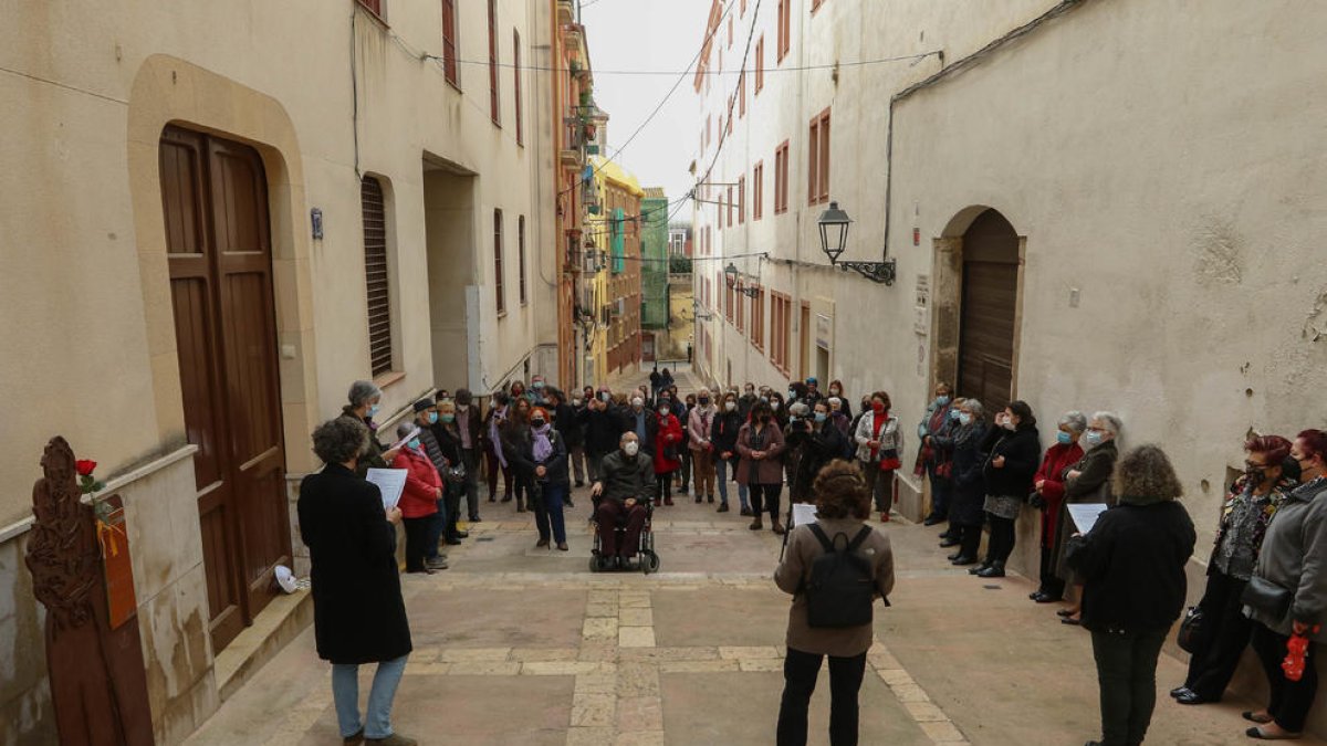 Homenatge a les onze dones mortes a Les Oblates durant el franquisme