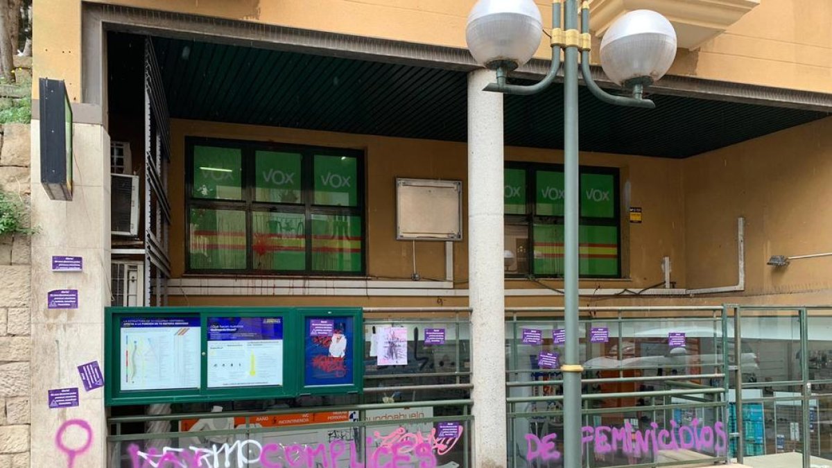 Nuevo acto vandálico contra la sede de Vox en Tarragona