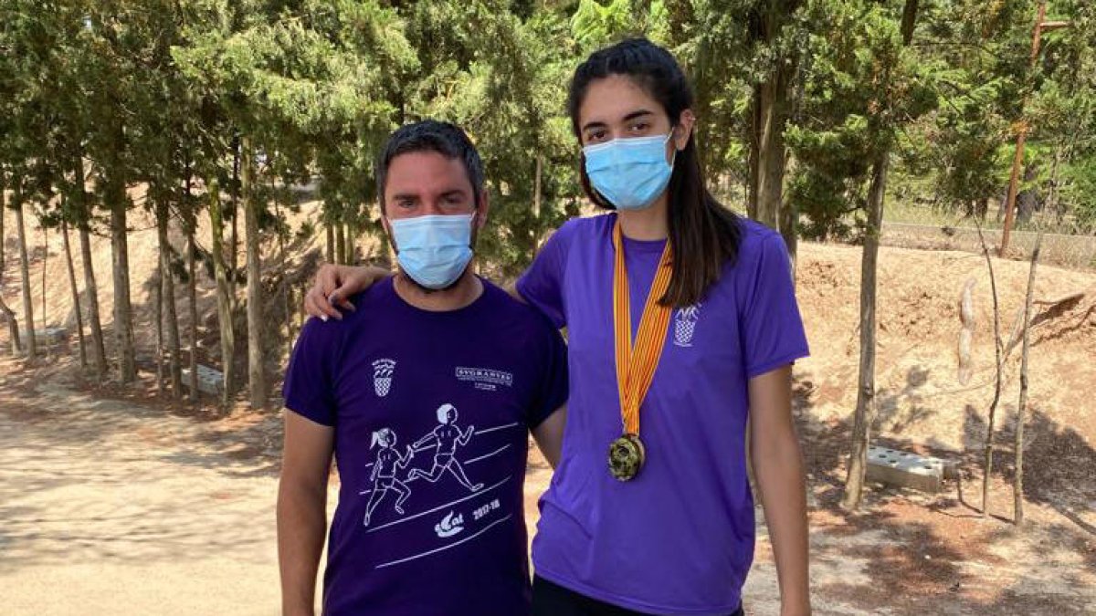 Nuria Caballero, del Atletismo Tarragona, campeona de Catalunya de salto de altura