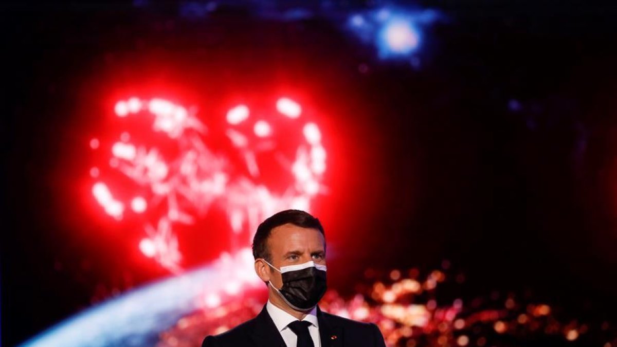 França fa desaparèixer el llenguatge inclusiu de l'escola perquè «dificulta l'aprenentatge»