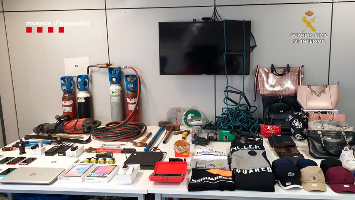 Desarticulado un grupo especializado en butrones y empotramientos en establecimientos comerciales