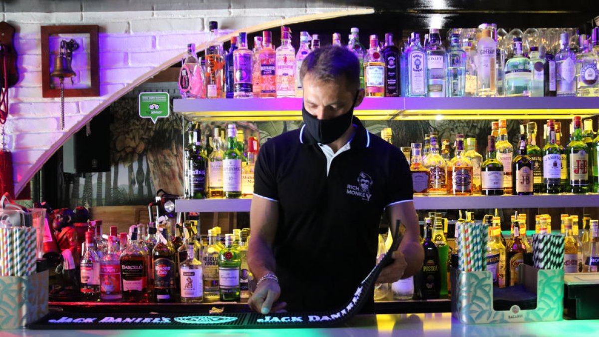 Cinco locales de ocio nocturno de Sitges abrirán la noche del 20 de mayo en el marco de un ensayo clínico