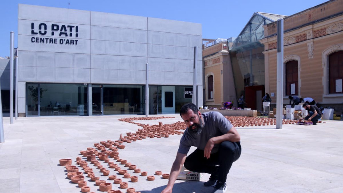 Lo Pati traslada en los centros escolares ebrenses un proyecto artístico que reflexiona sobre la falta de sedimentos en el Delta