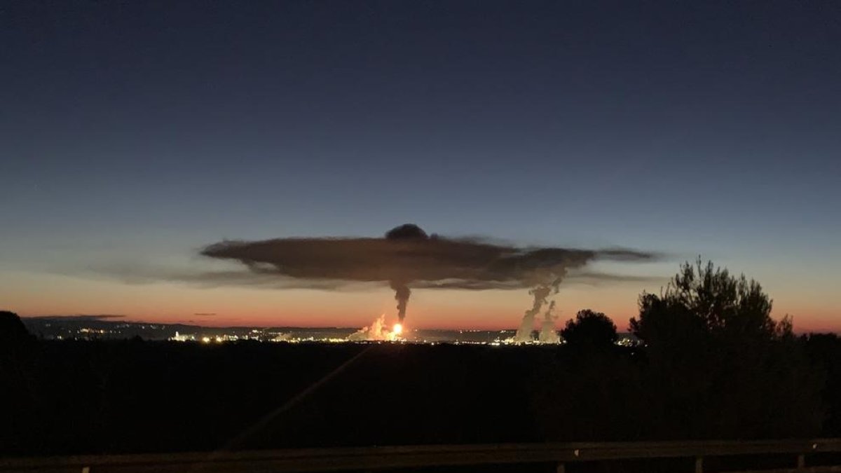 Repsol pateix una aturada no programada a la seva planta d'OPSM a Tarragona