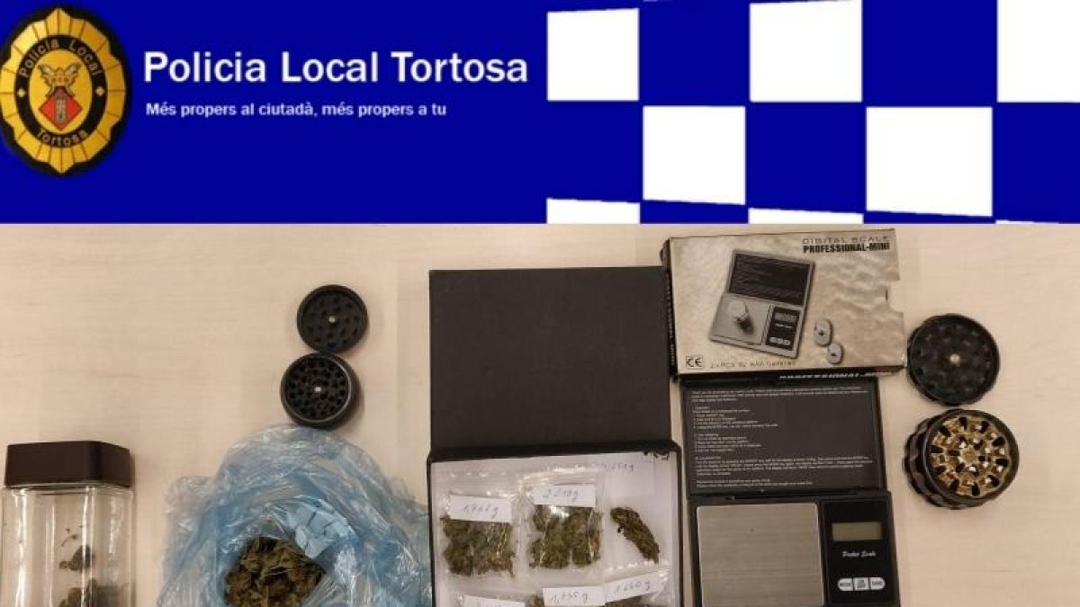 La Policia Local de Tortosa deté un menor amb 10 grams de marihuana