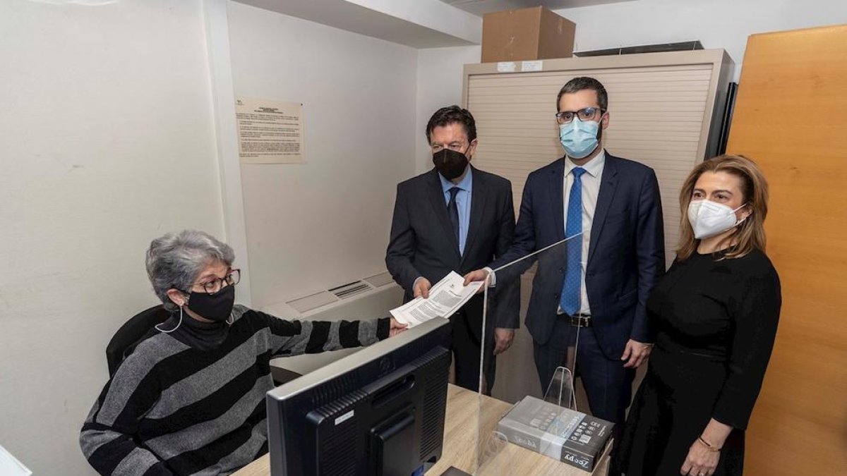 El PSOE y Cs pactan presentar una moción de censura en Murcia para echar el PP