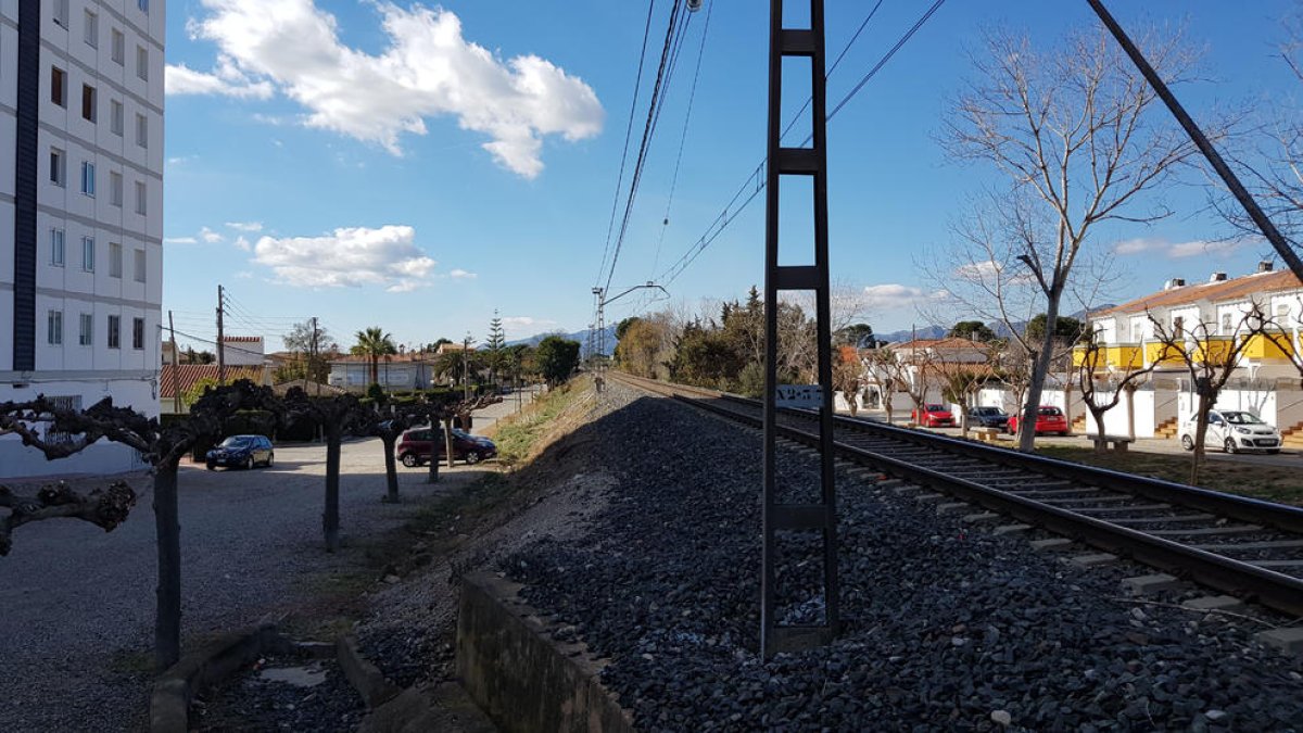 Cambrils lamenta el retard en el desmantellament de l'antiga via i la connexió amb l'alta velocitat