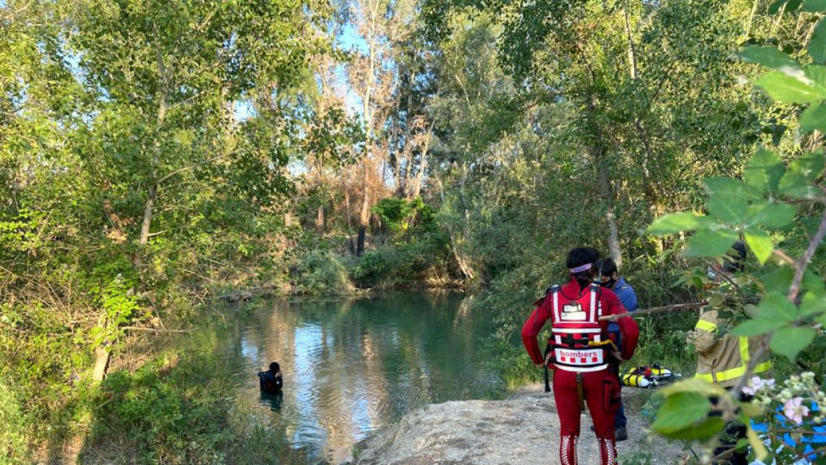 Troben mort el noi de 15 anys que s'ha ofegat mentre es banyava al canal de Balaguer del riu Segre