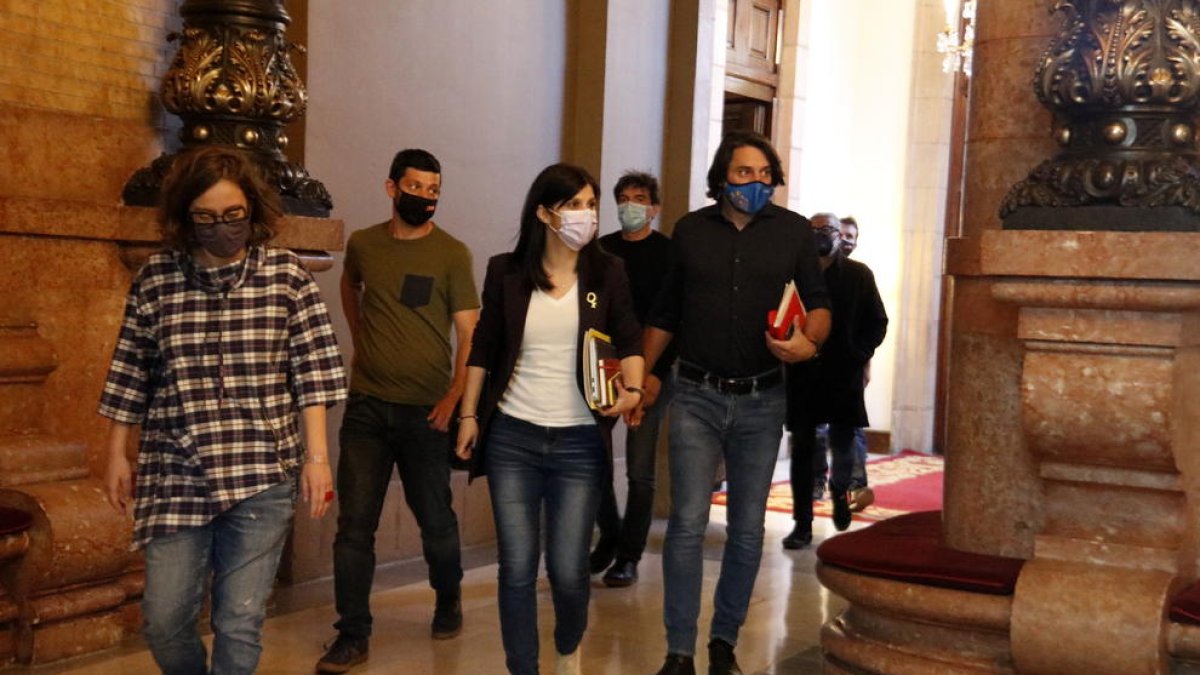 Acuerdo «de mínimos» entre ERC, JxCat y CUP para «desencallar el inicio de la legislatura»